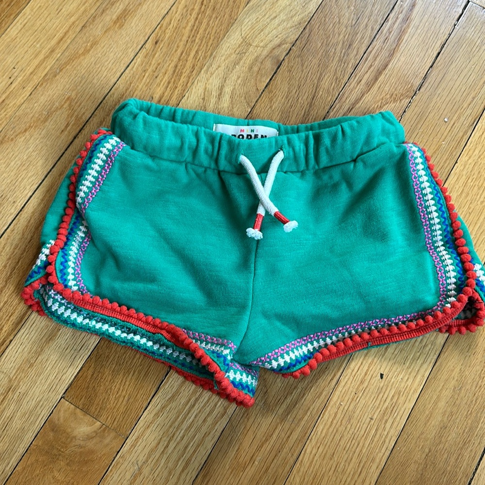 Mini Boden green size 7 short
